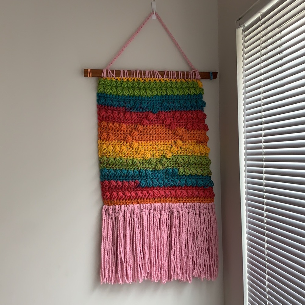 Rainbow wall hanging - Picture 3 of 6
